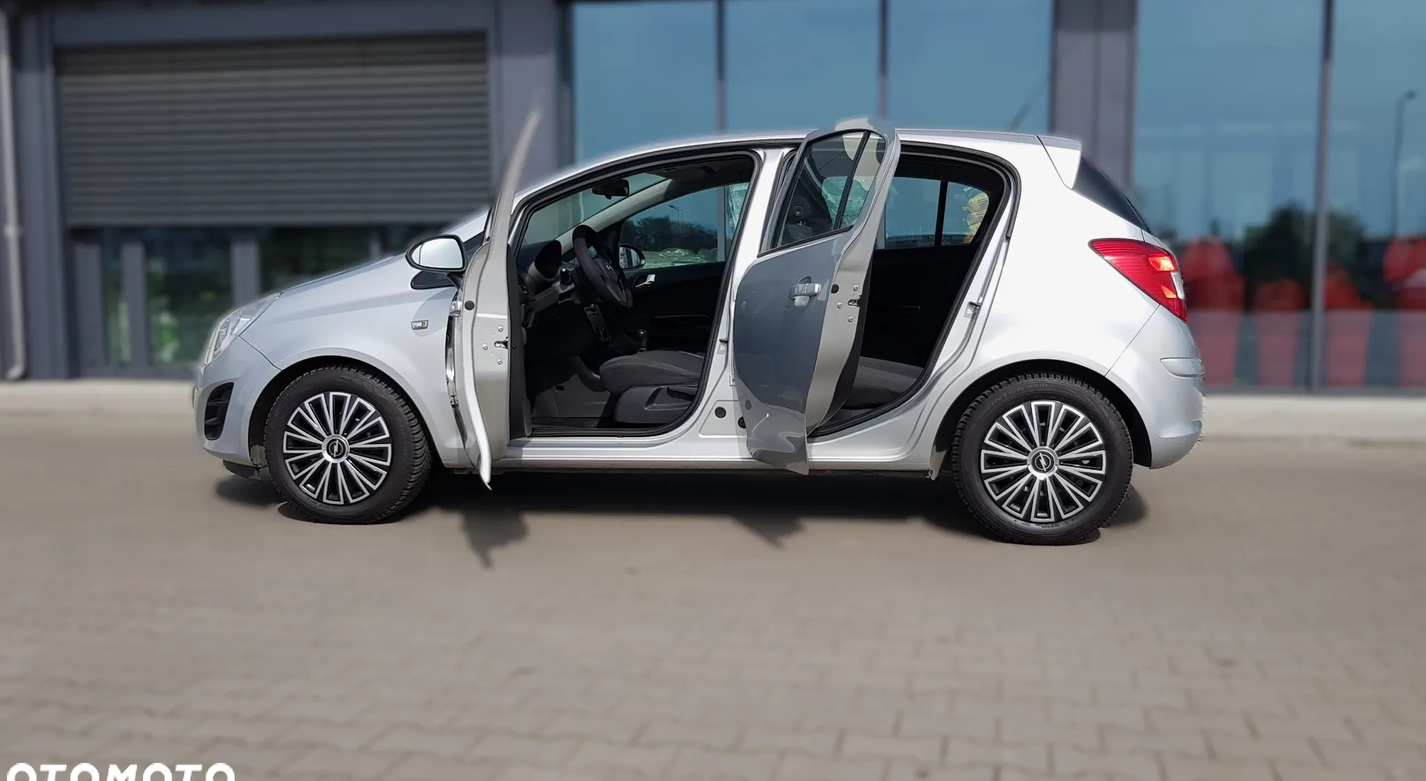 Opel Corsa cena 20300 przebieg: 199900, rok produkcji 2013 z Dąbie małe 277
